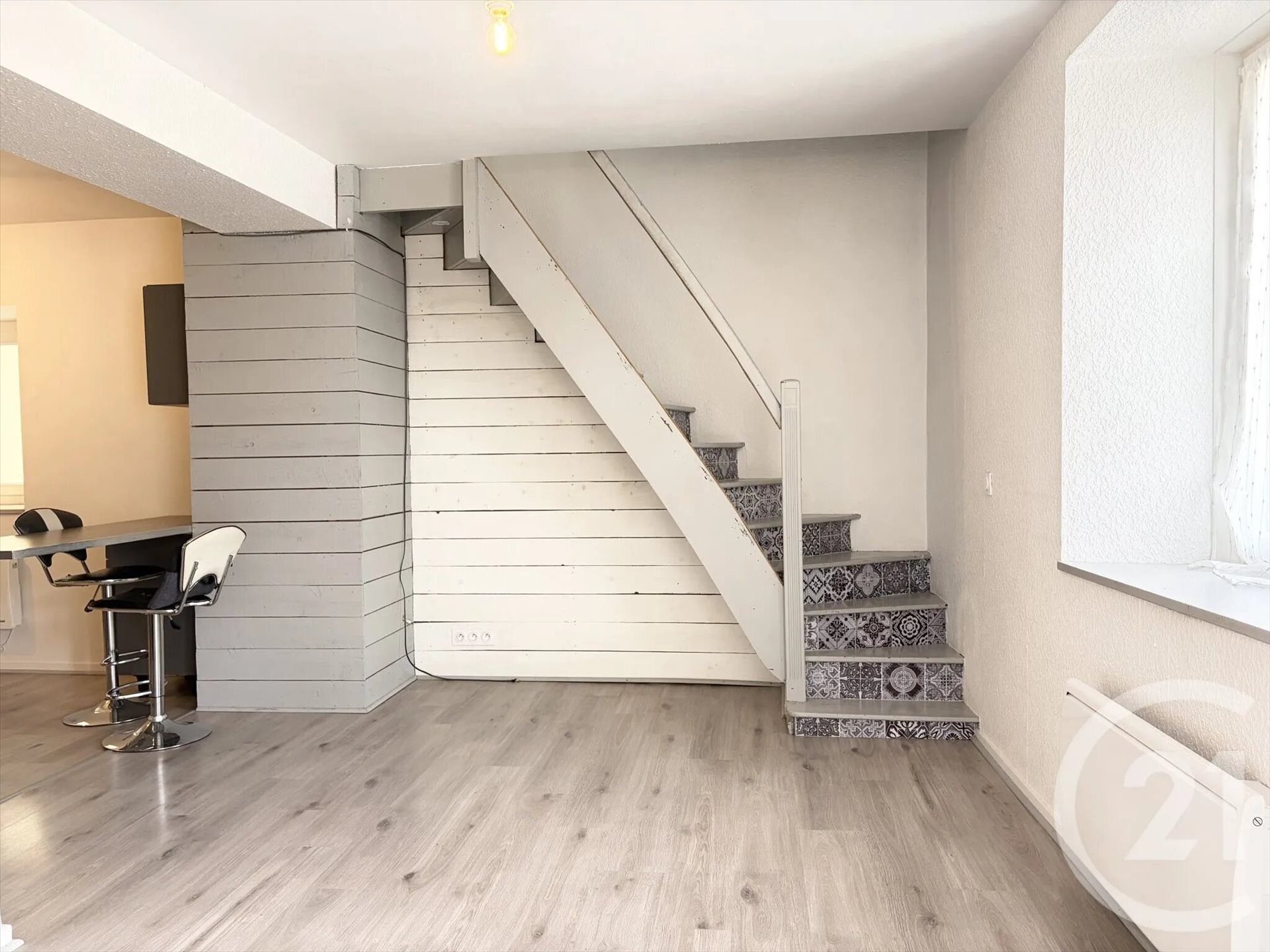 Appartement à louer, 60m², Champvans