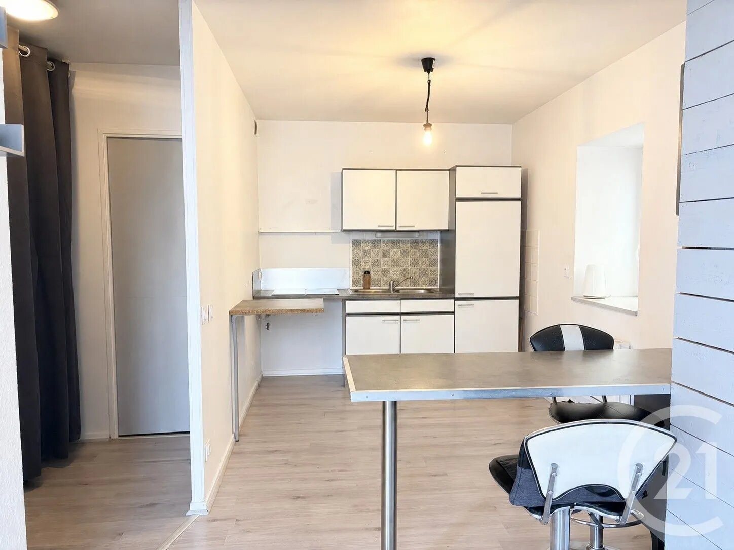 Appartement à louer, 60m², Champvans