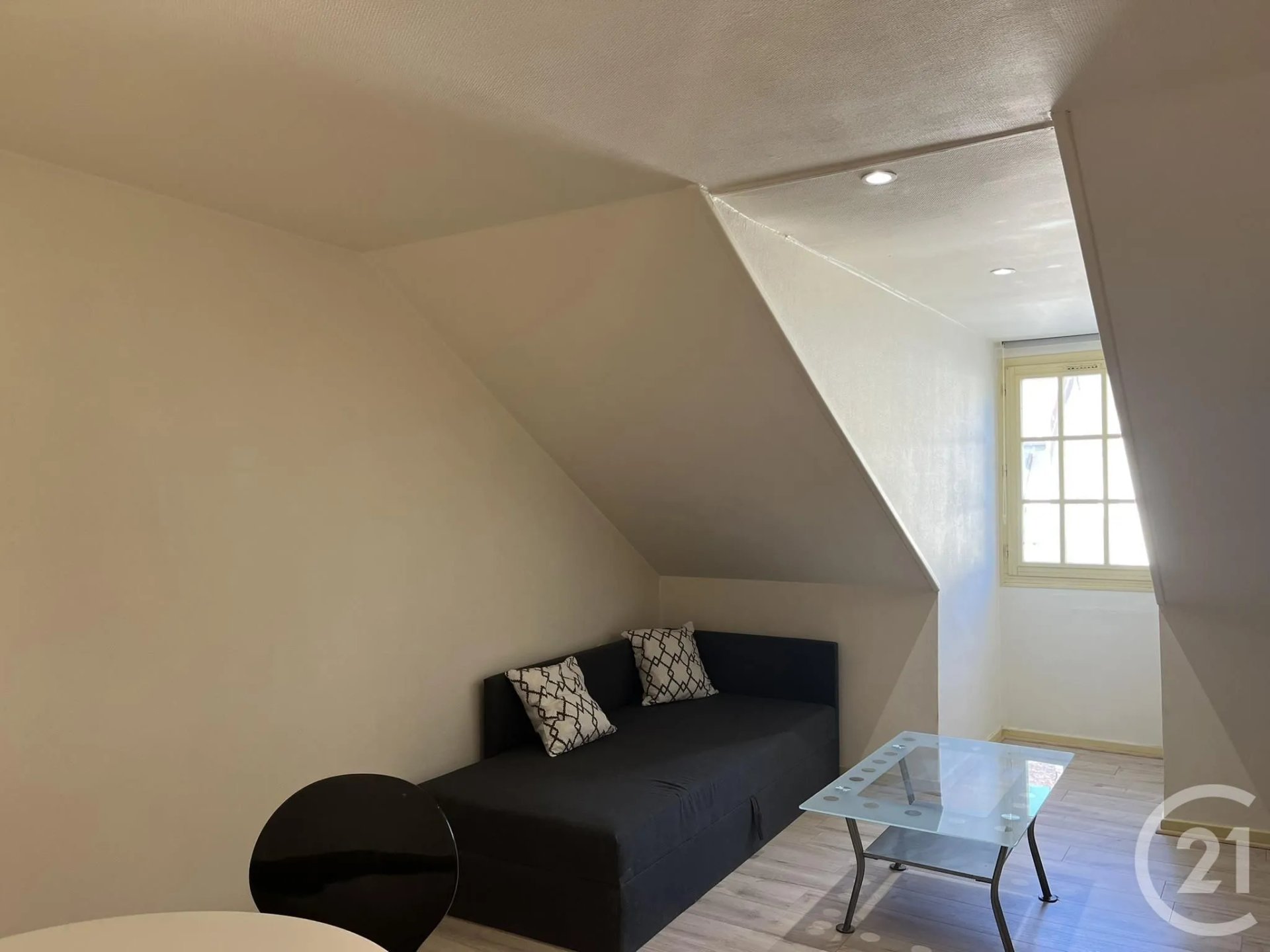 Appartement à louer, 22m², Dole