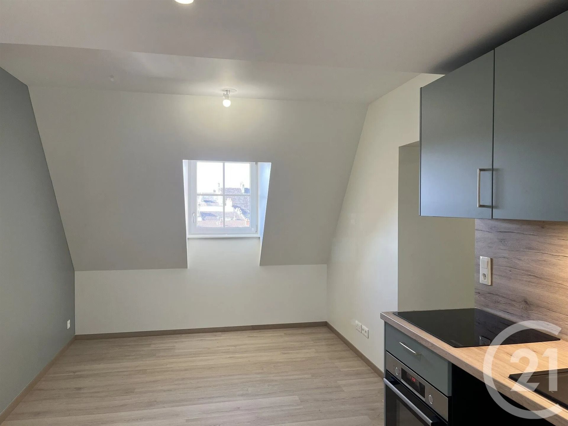 Appartement à louer, 19m², Dole