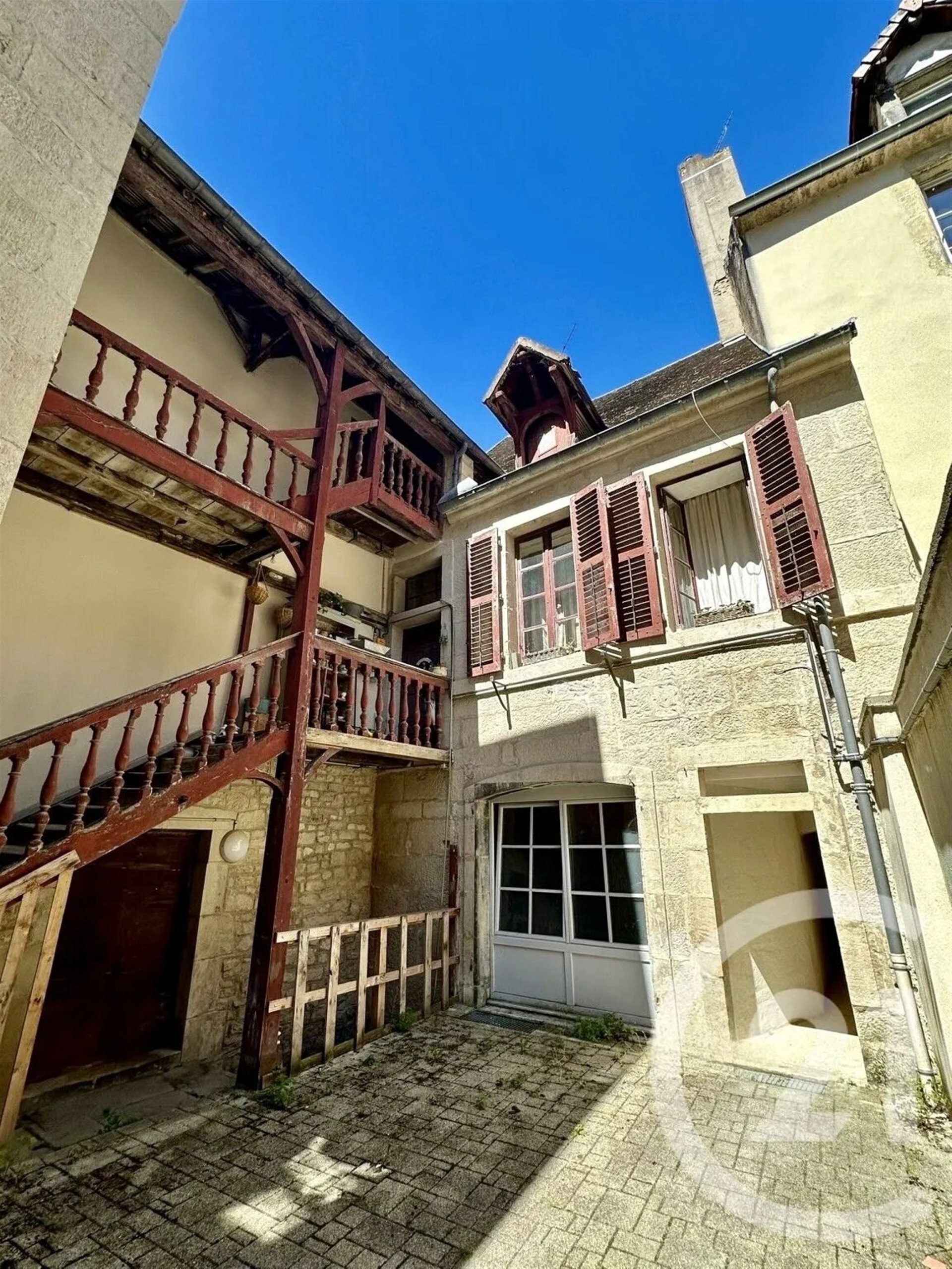 Appartement à vendre, 218m², Dole