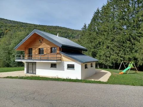 Maison à vendre, 95m², Lélex