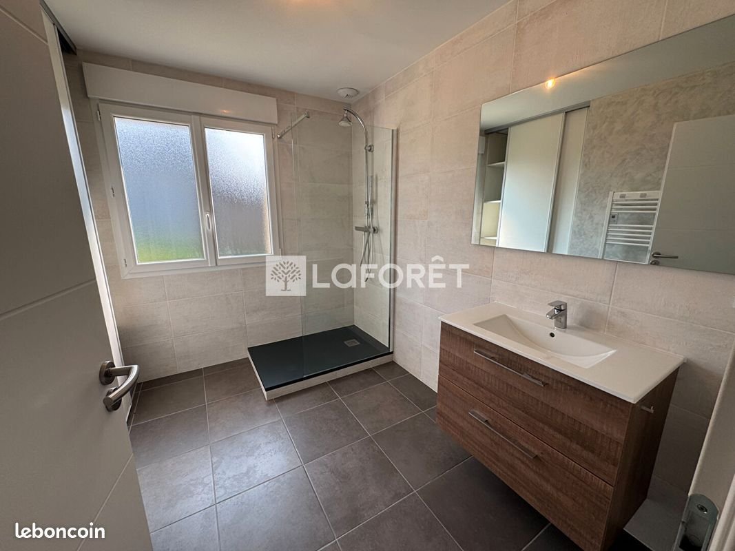 Maison à louer, 104m², Fraisans