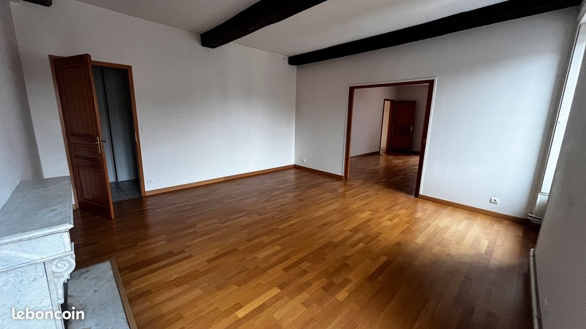 Appartement à louer, 132m², Arbois