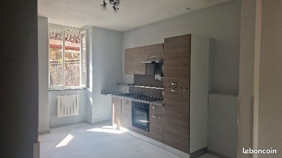 Appartement à louer, 55m², Poligny