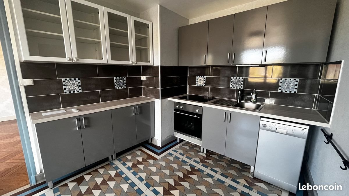 Maison à louer, 99m², Arbois