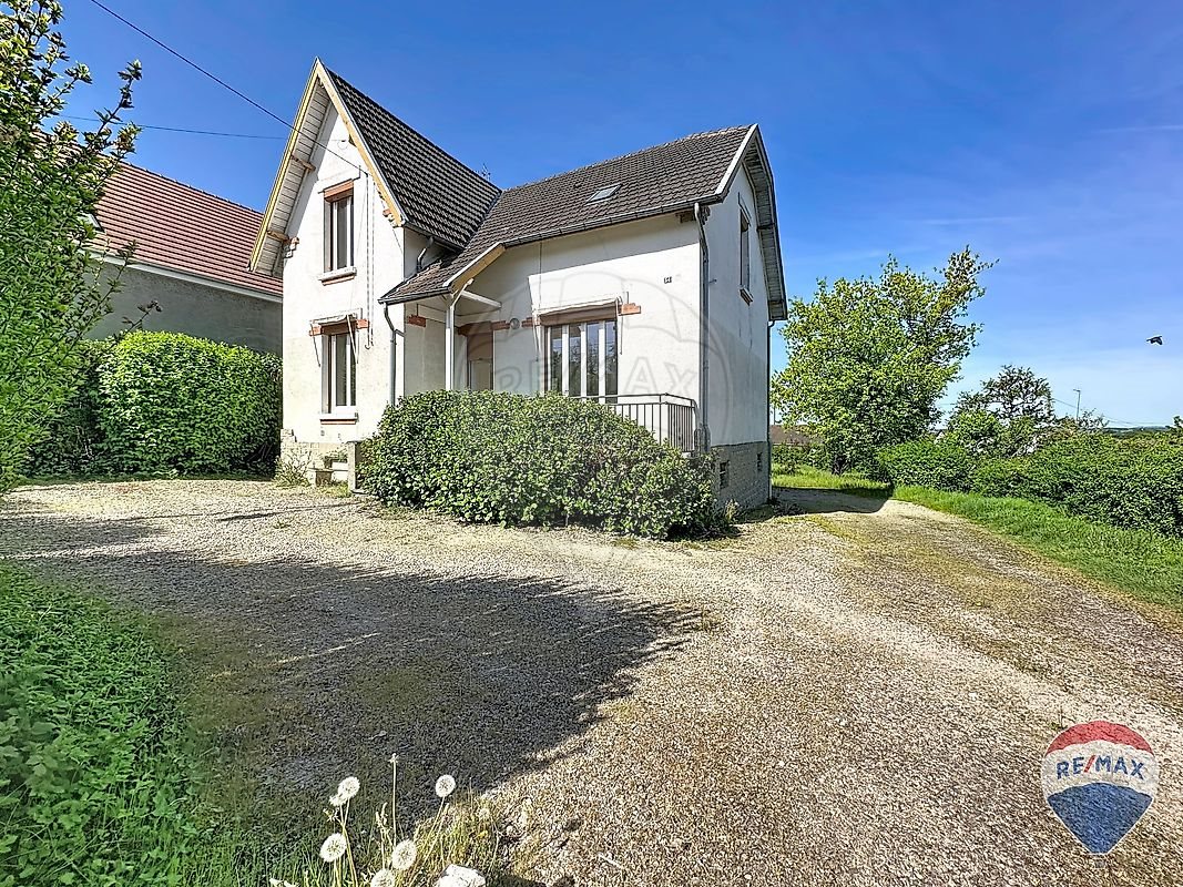 Maison à louer, 150m², Blanzy