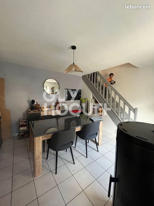 Appartement à louer, 49m², Gy