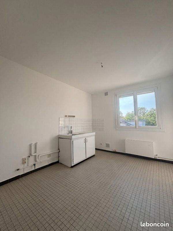 Appartement à louer, 74m², Ecole-Valentin