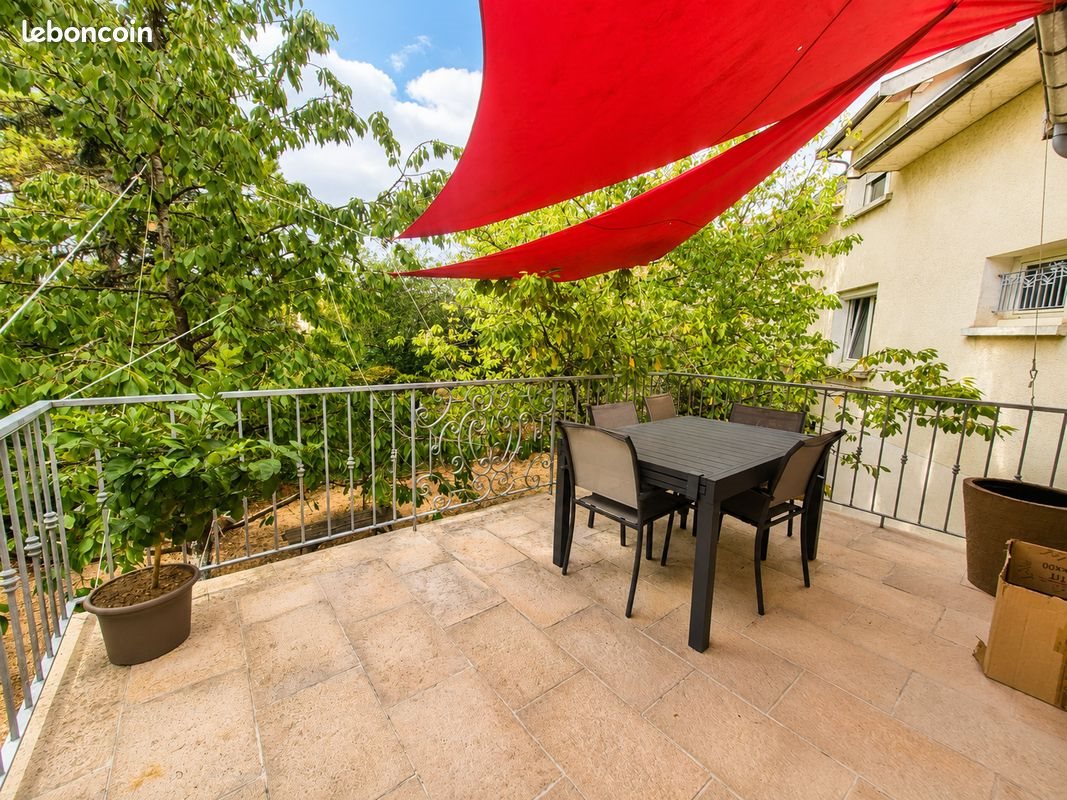 Maison à vendre, 155m², Ruffey-lès-Echirey