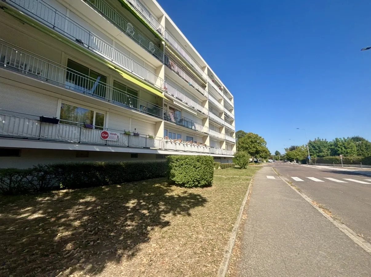 Appartement à louer, 76m², Chevigny-Saint-Sauveur