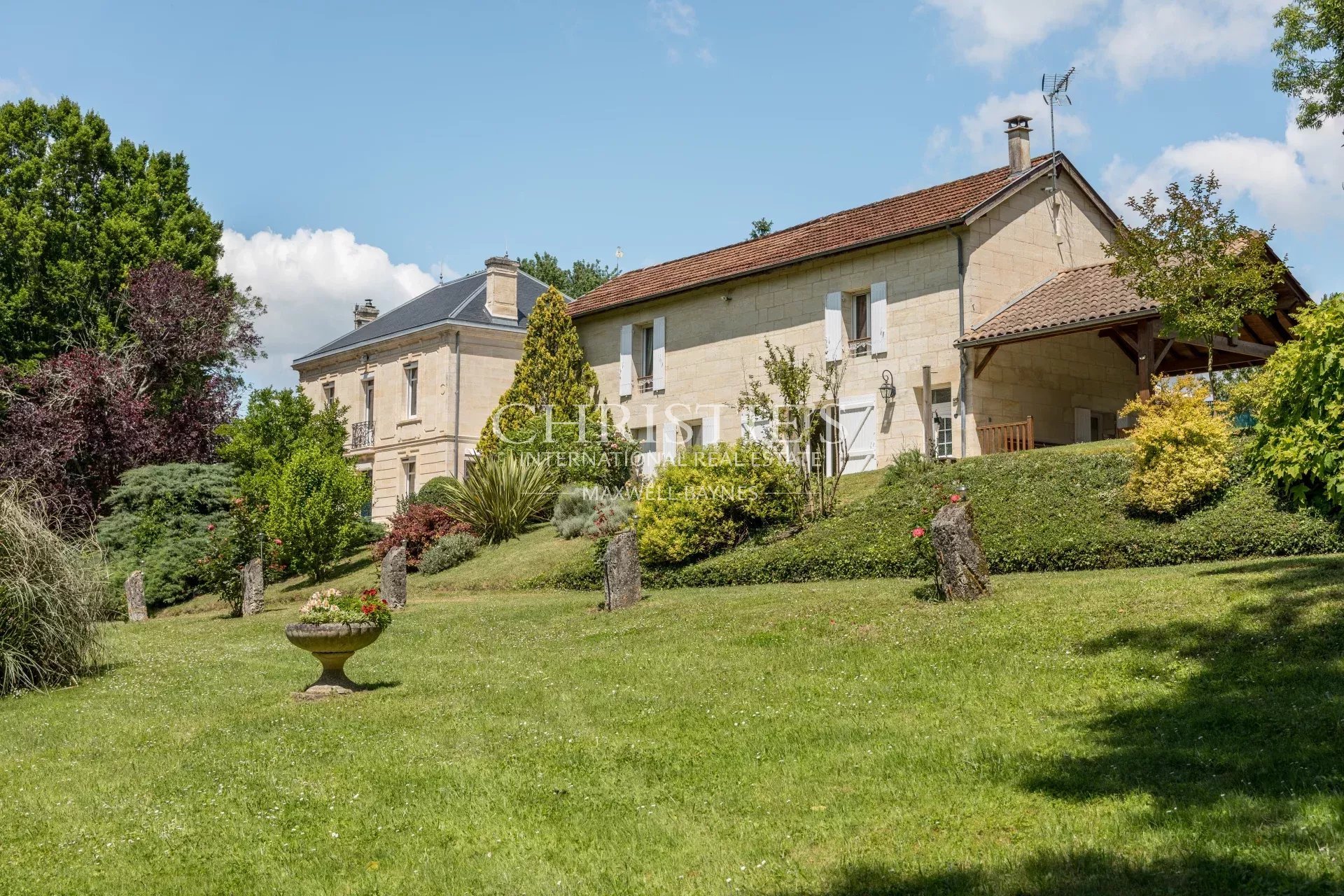 Maison à vendre, 241m², Saint-Laurent-d'Arce