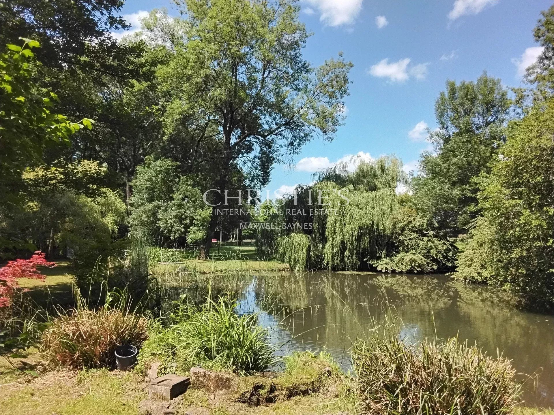 Maison à vendre, 241m², Saint-Laurent-d'Arce
