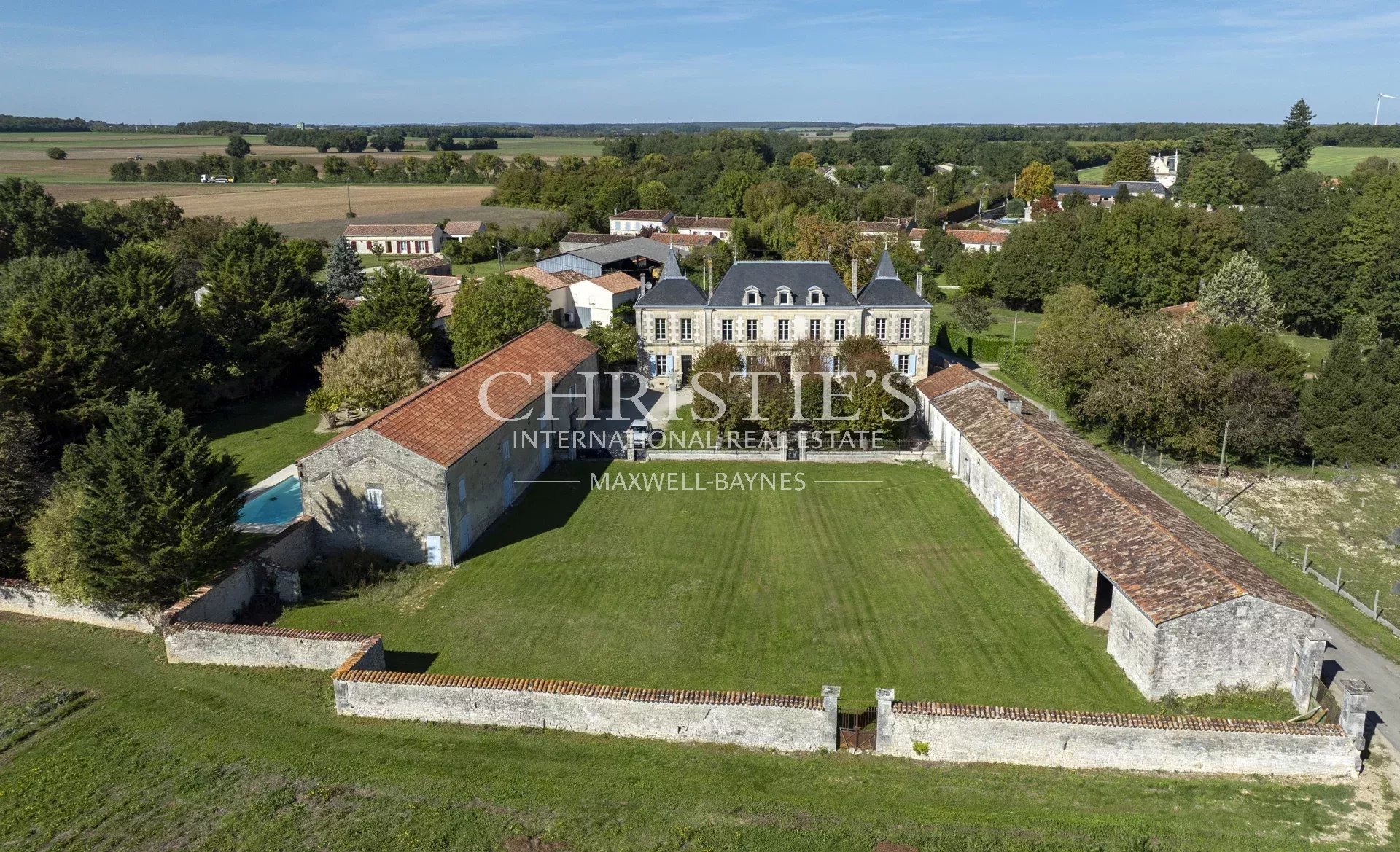 Maison à vendre, 450m², Saint-Jean-d'Angély