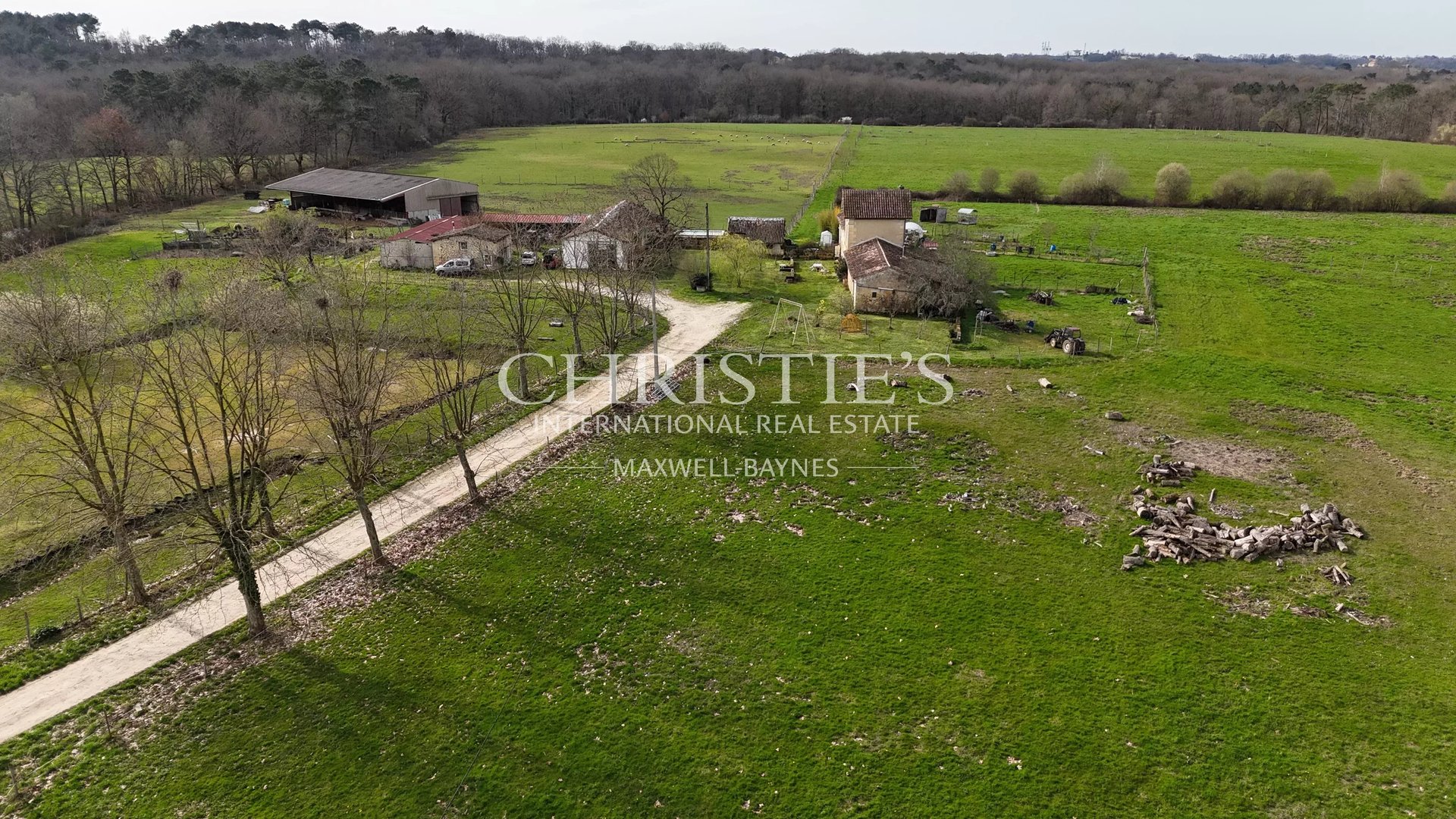 Maison à vendre, 269m², Les Salles-de-Castillon