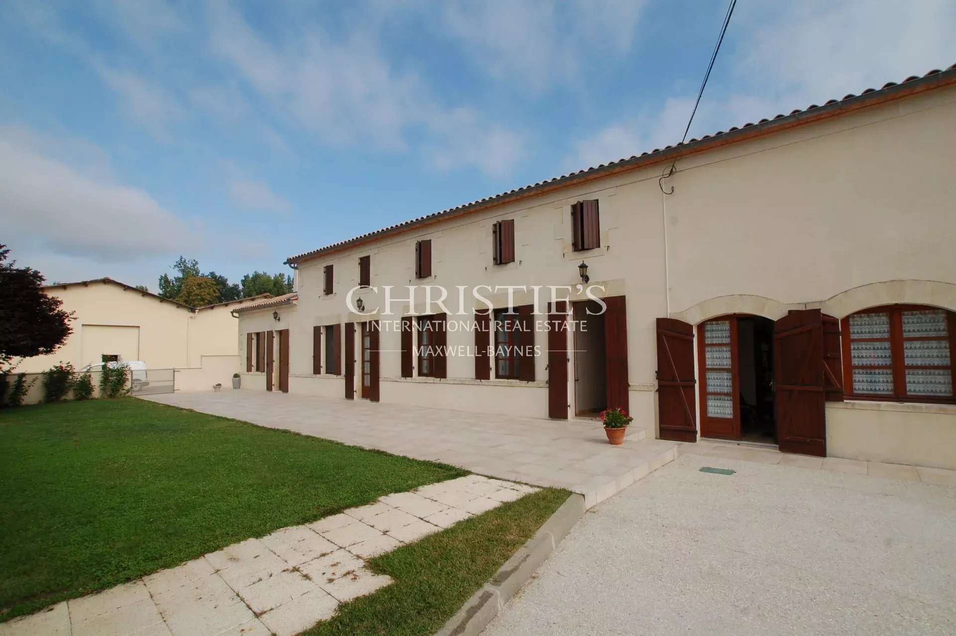 Maison à vendre, 226m², Saint-Ciers-sur-Gironde