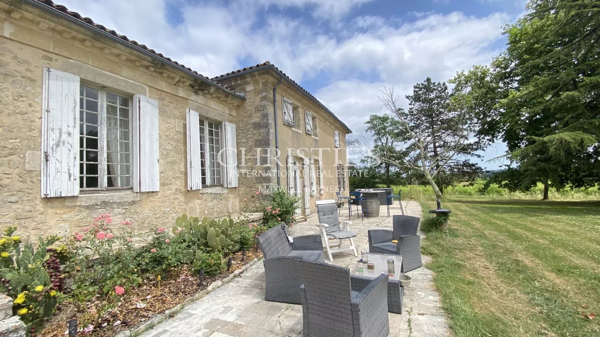 Maison à vendre, 325m², Langon