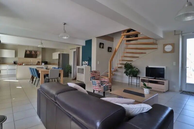 Maison à louer, 110m², Payns