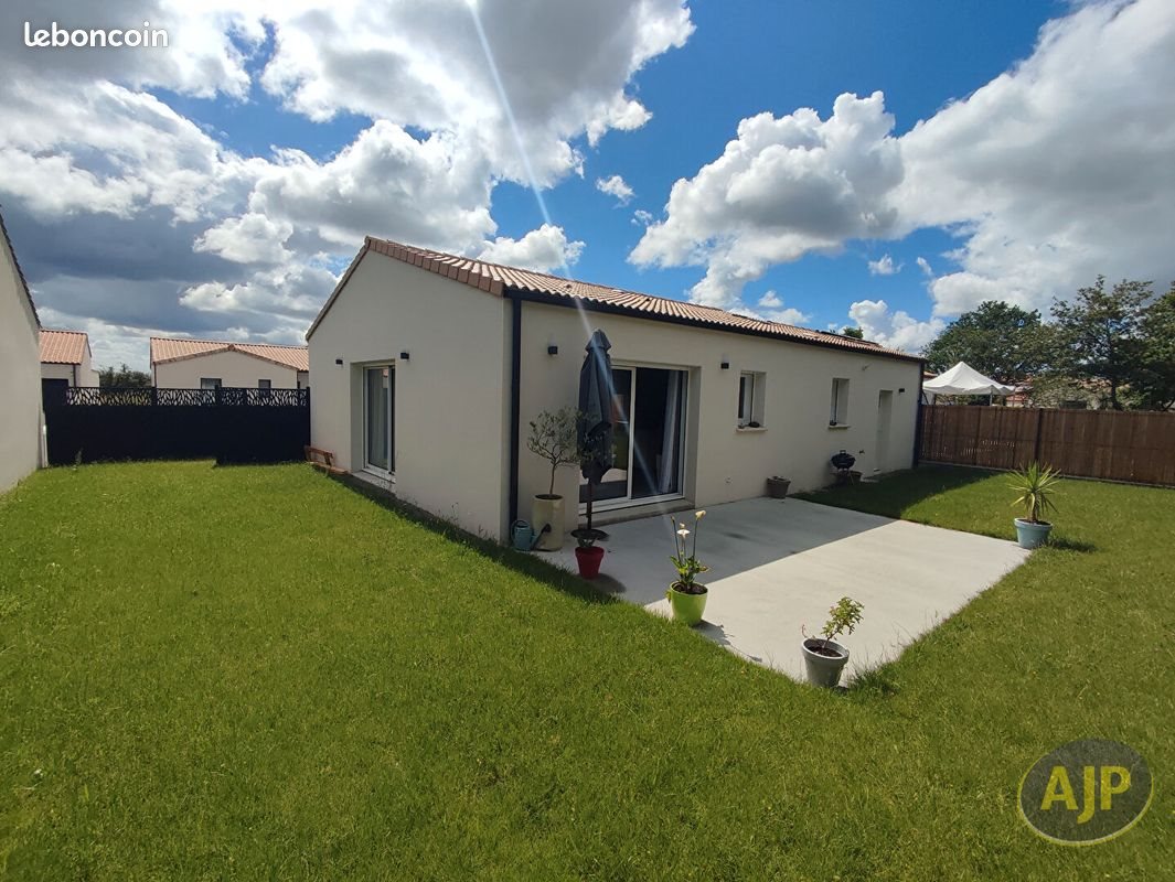 Maison à louer, 71m², Montaigu