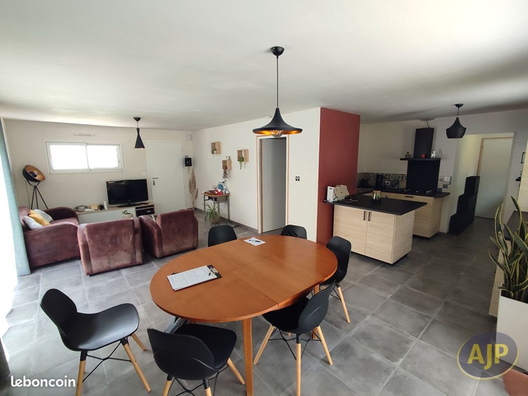 Maison à louer, 71m², Montaigu