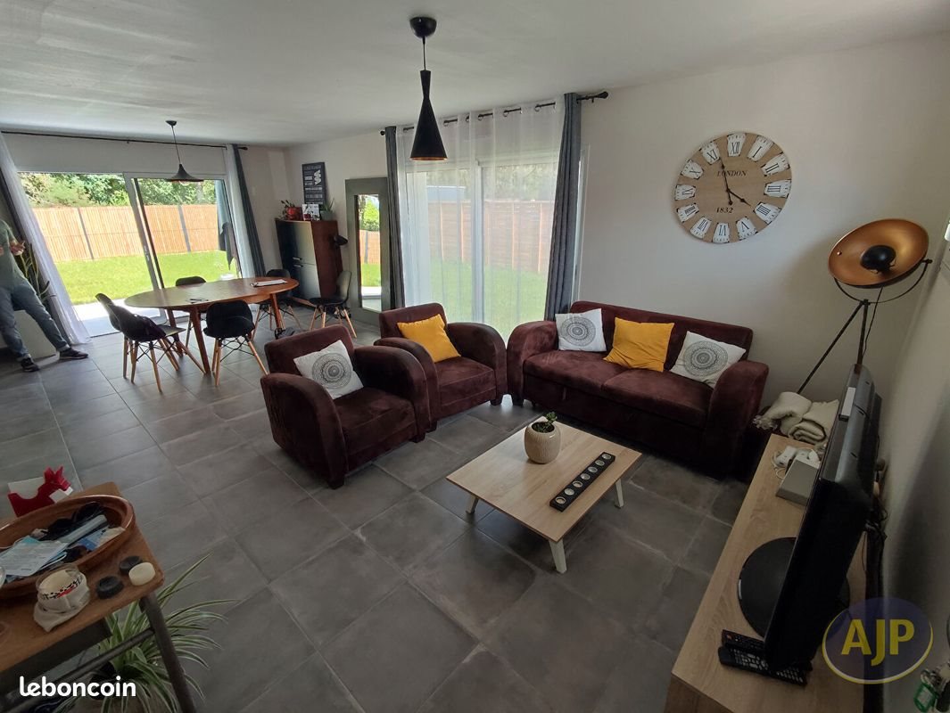 Maison à louer, 71m², Montaigu