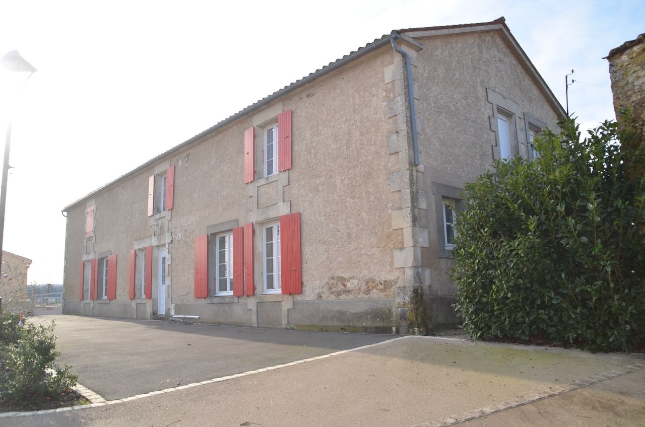 Maison à vendre, 261m², Saint-Laurent-de-la-Salle