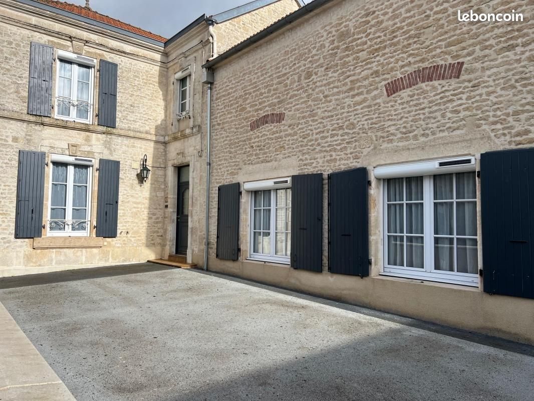 Maison à vendre, 185m², Nalliers