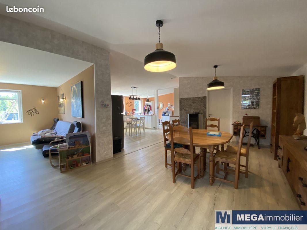 Maison à vendre, 155m², Saint-Lumier-en-Champagne