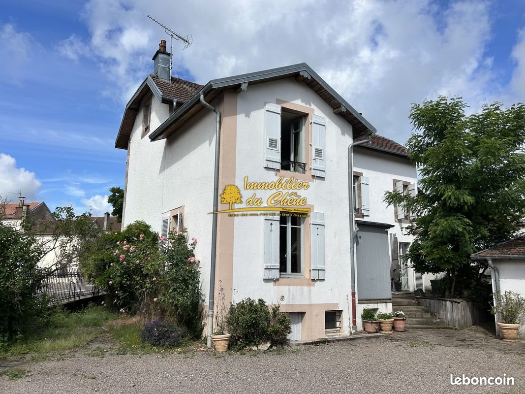Maison à vendre, 200m², Luxeuil-les-Bains