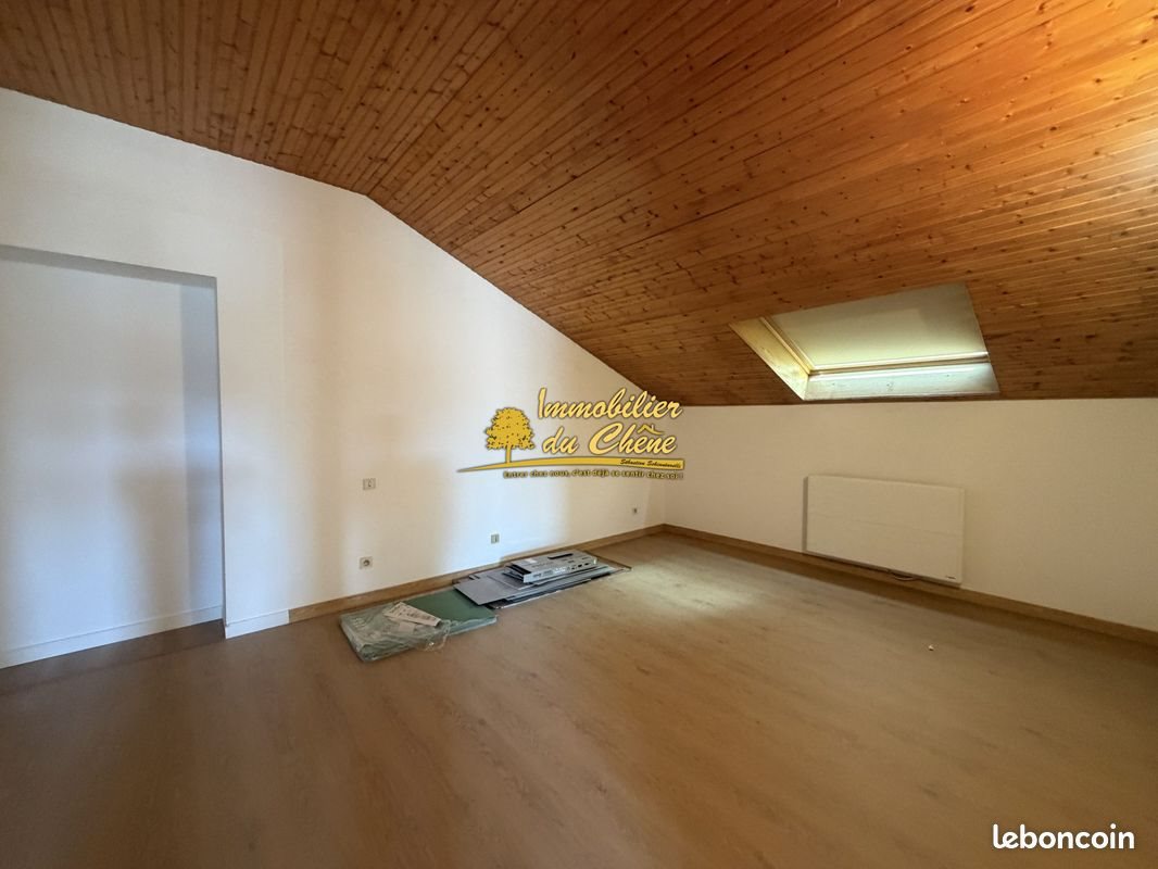 Appartement à louer, 90m², Lure