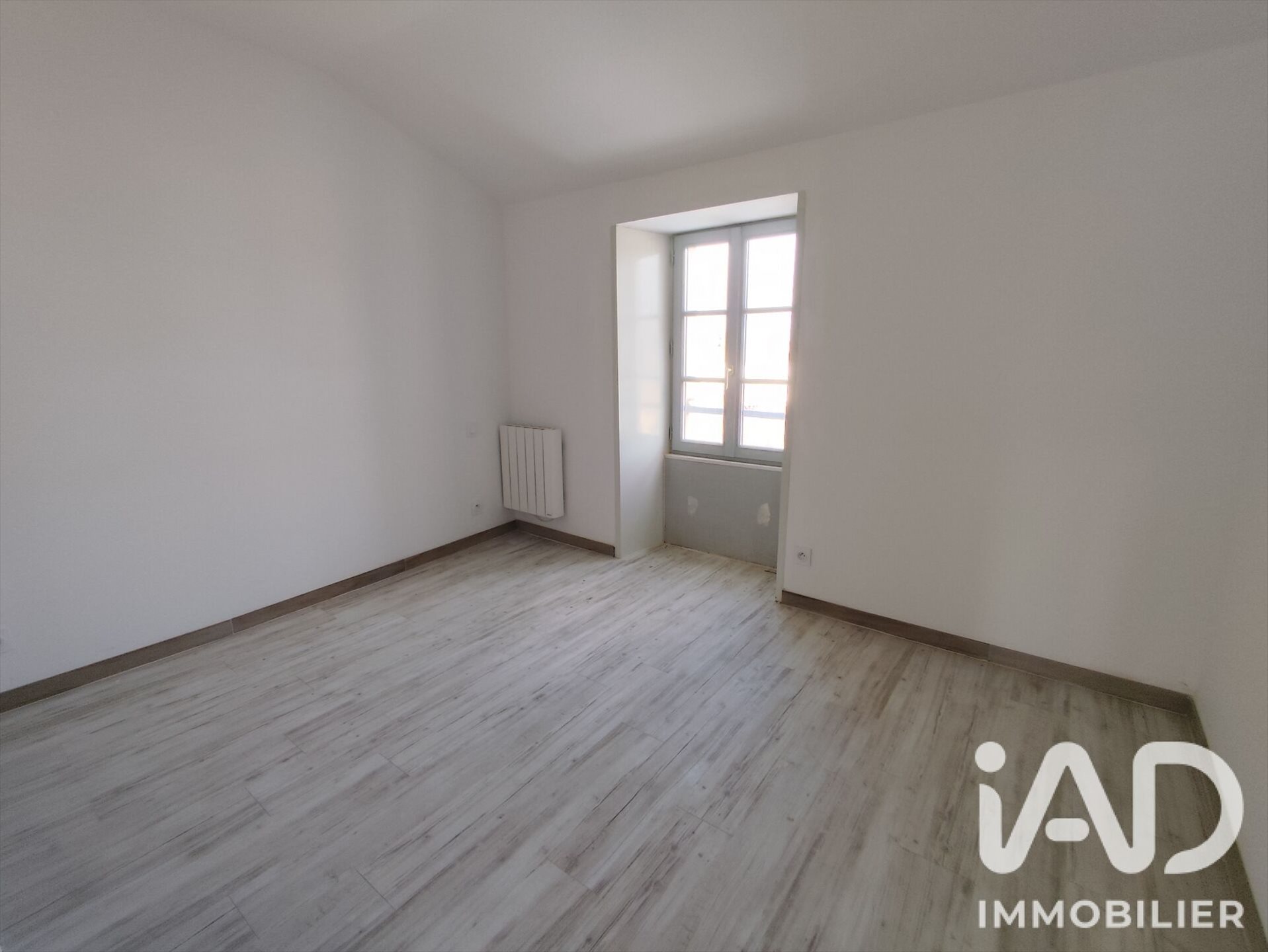 Appartement à louer, 49m², Magné