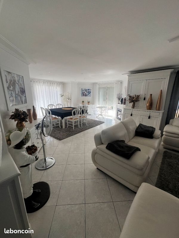 Maison à vendre, 185m², Laval