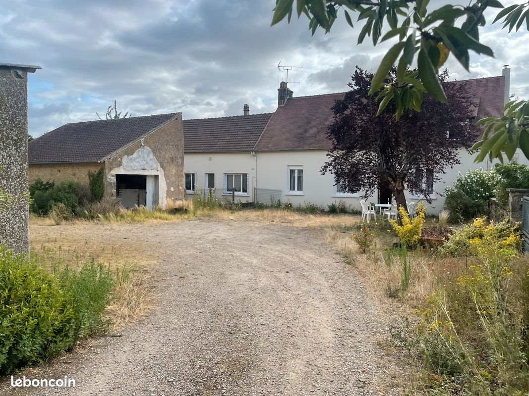 Maison à vendre, 150m², Saint-Aubin-de-Locquenay