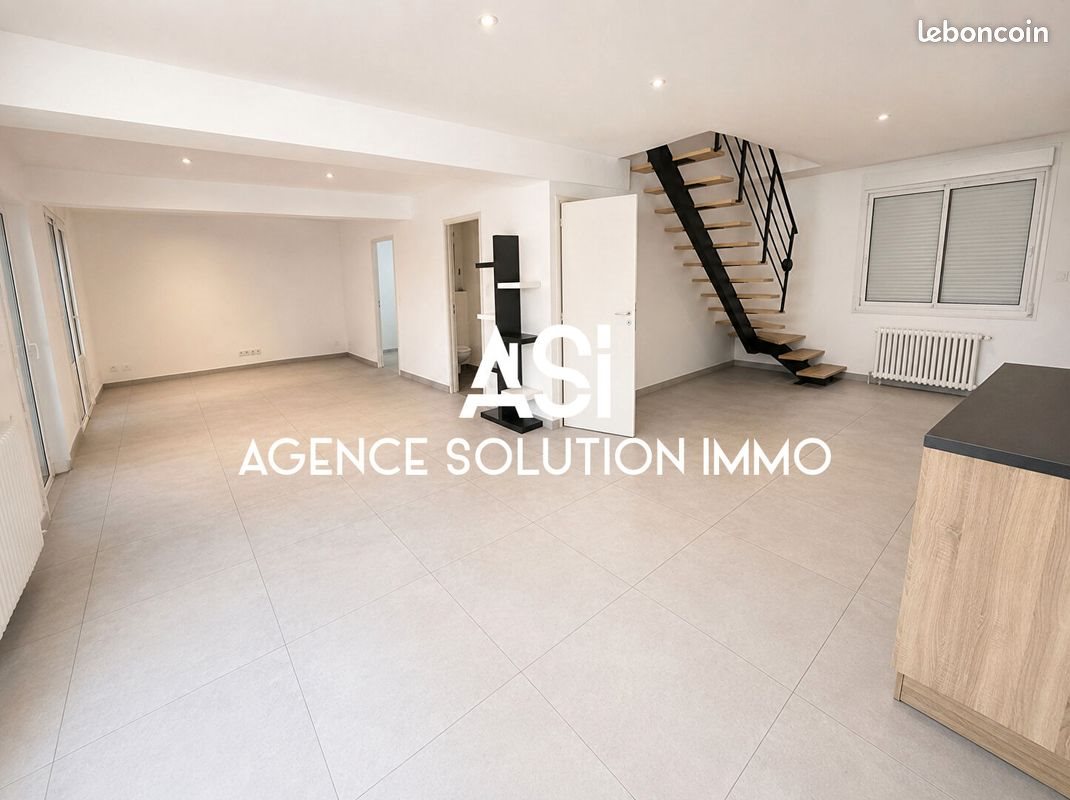 Maison à louer, 99m², Fougères