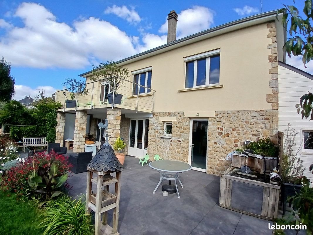 Maison à vendre, 189m², Laval