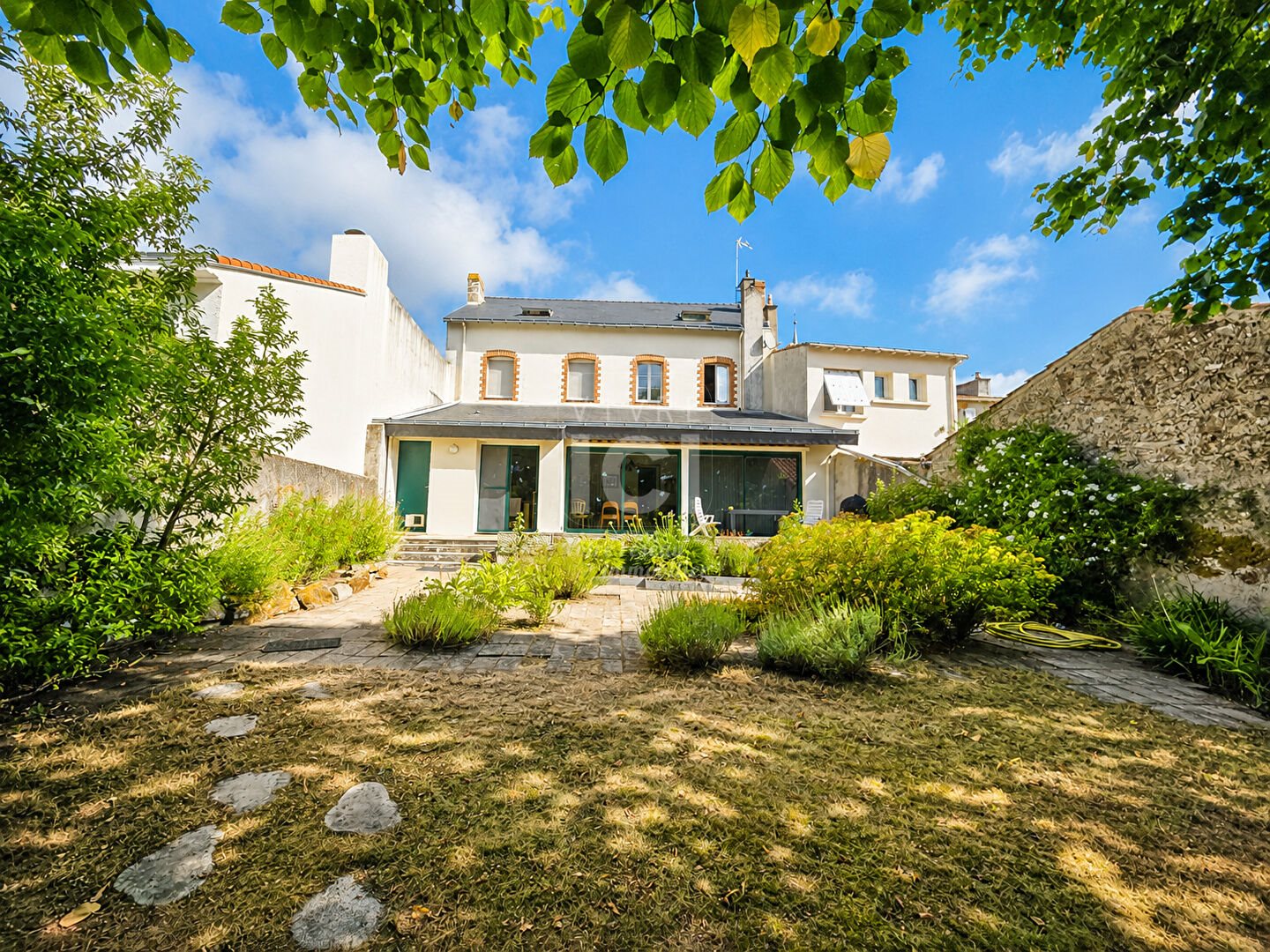 Maison à vendre, 243m², Pont-Saint-Martin