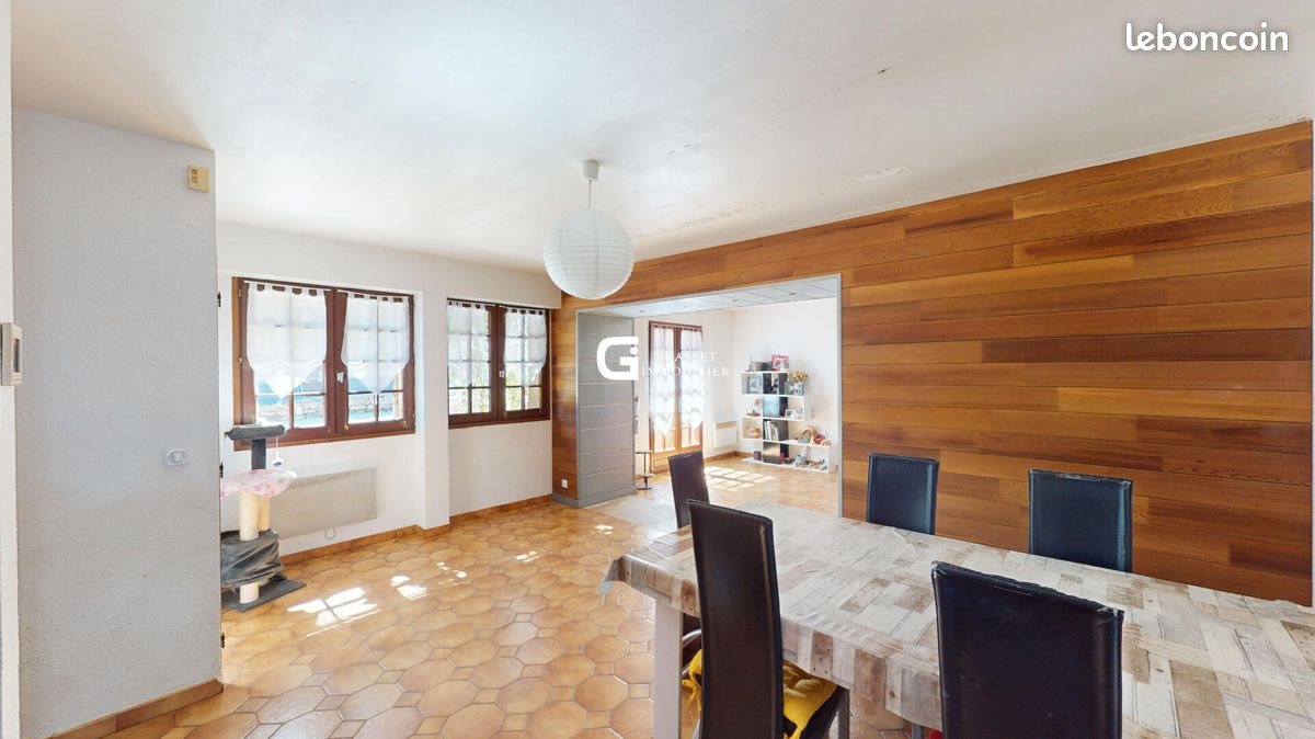 Maison à vendre, 121m², Izernore