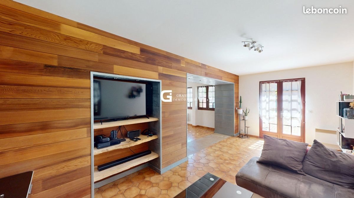 Maison à vendre, 121m², Izernore