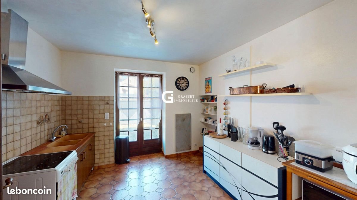 Maison à vendre, 121m², Izernore