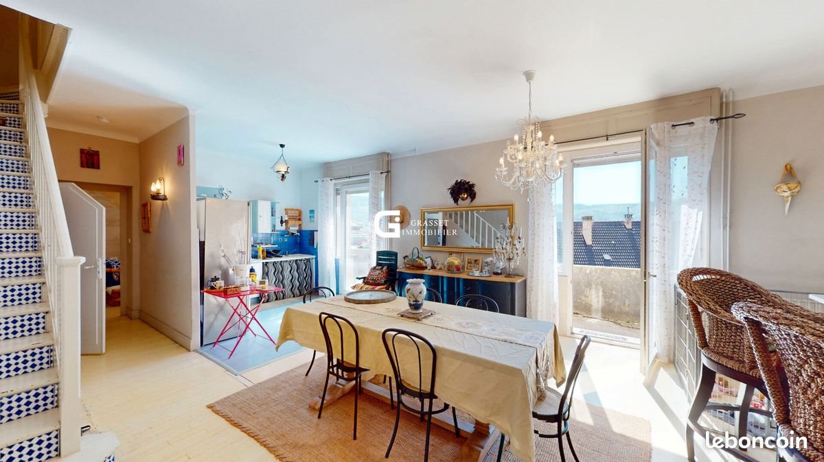 Maison à vendre, 130m², Oyonnax