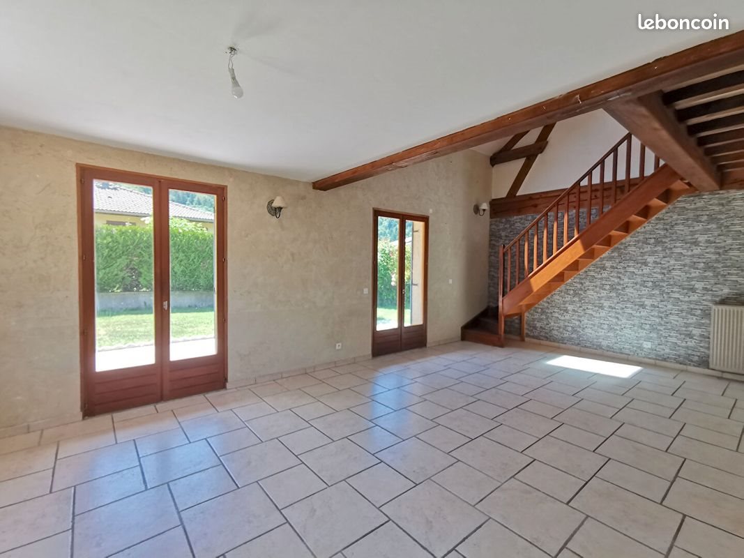 Maison à vendre, 123m², Oyonnax