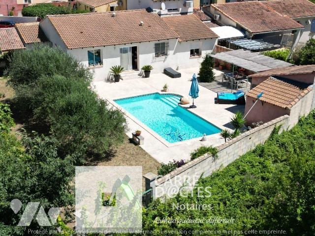 Maison à vendre, 136m², Clarensac
