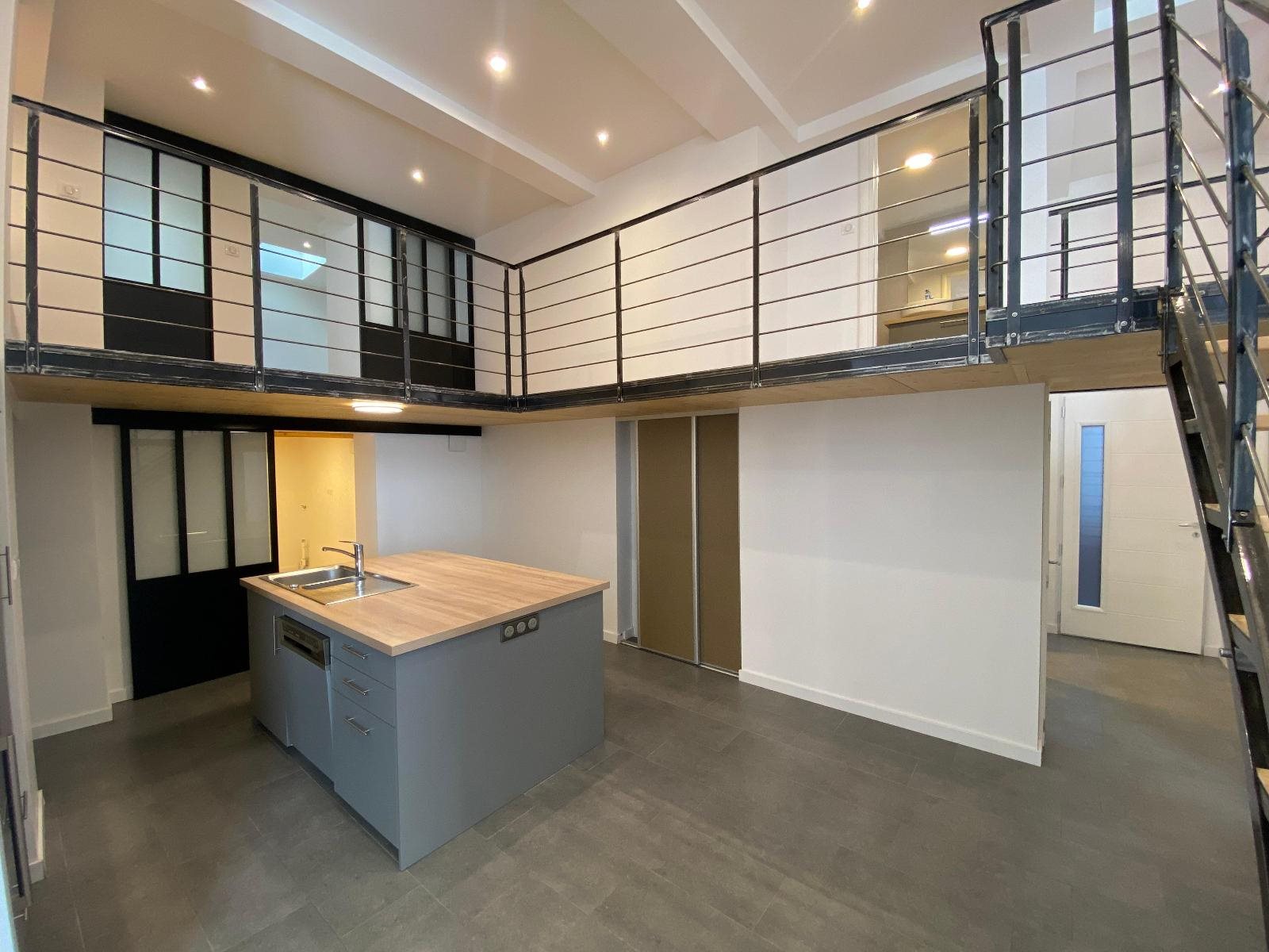 Appartement à louer, 130m², Evian-les-Bains