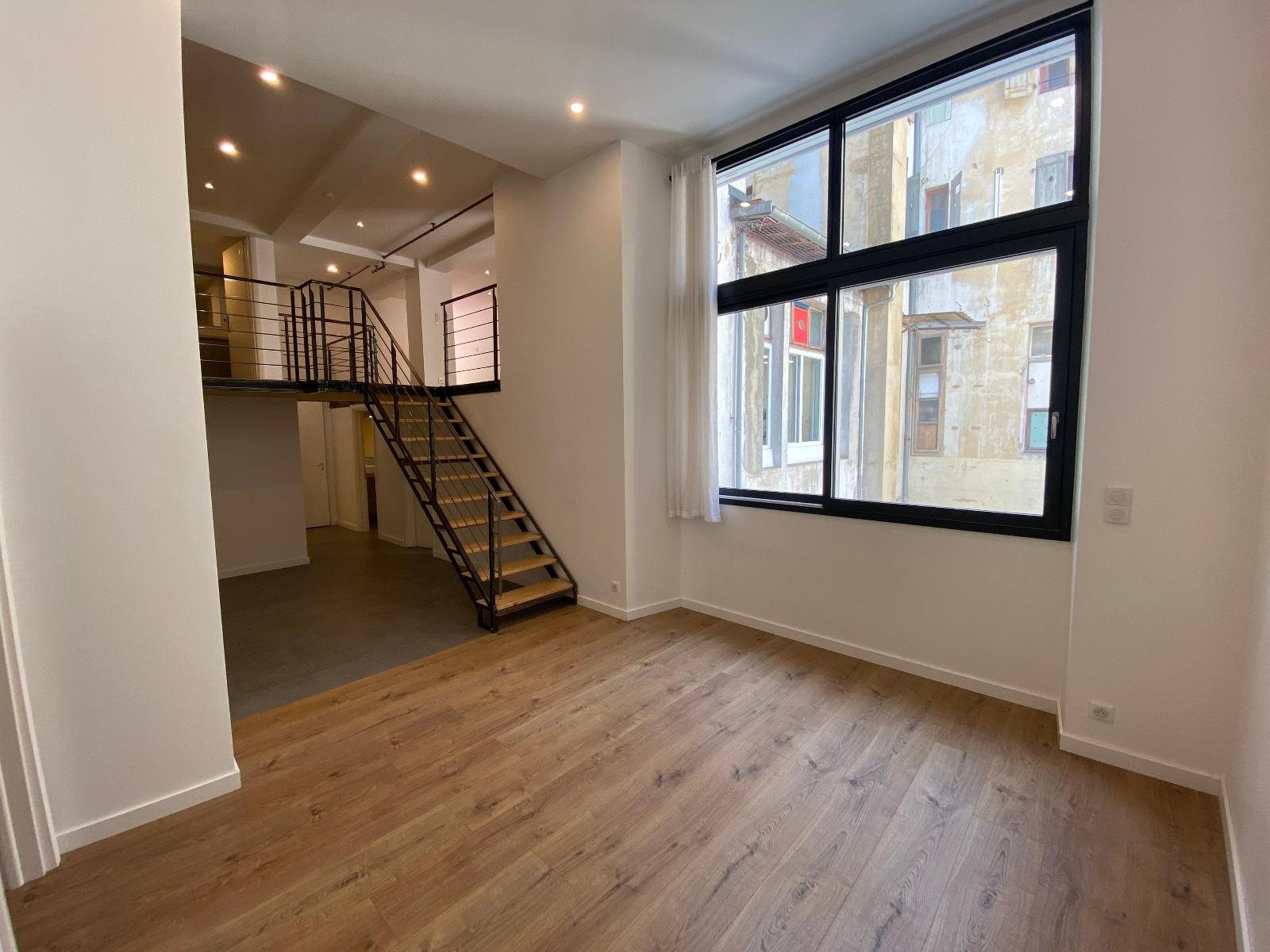 Appartement à louer, 130m², Evian-les-Bains