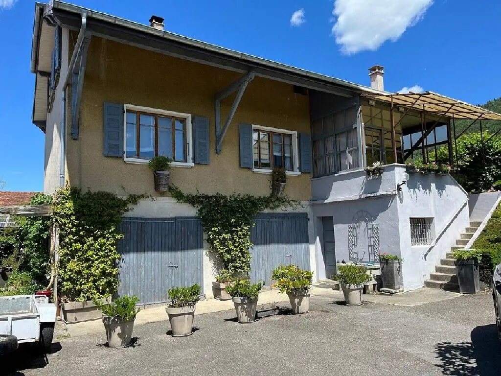 Maison à vendre, 186m², Saint-Cergues