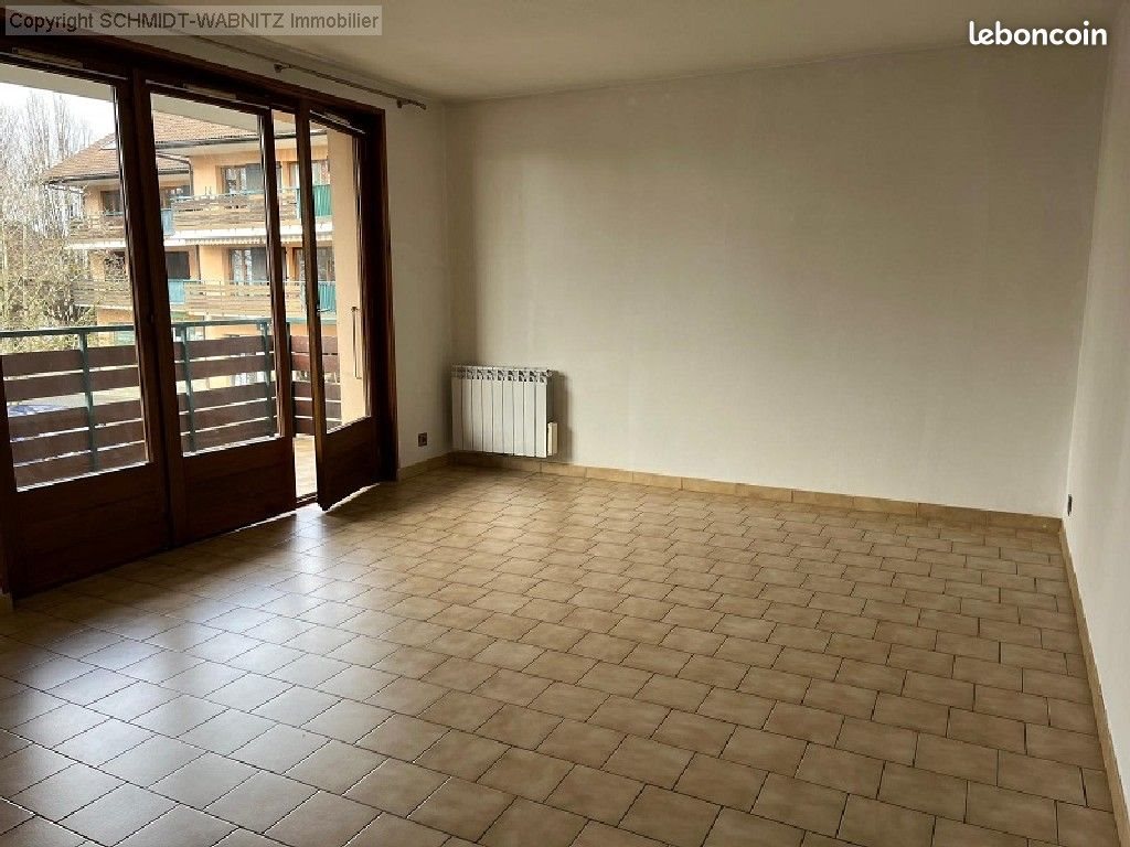 Appartement à vendre, 69m², Saint-Cergues