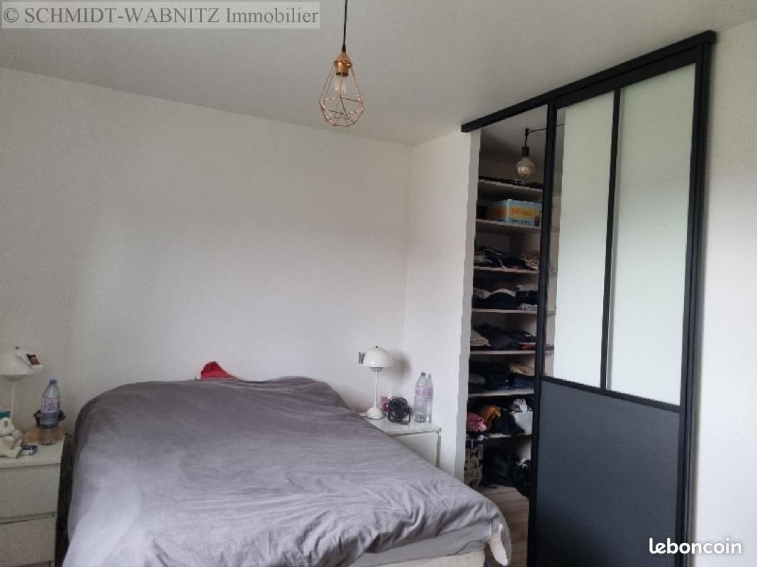 Maison à louer, 101m², Loisin