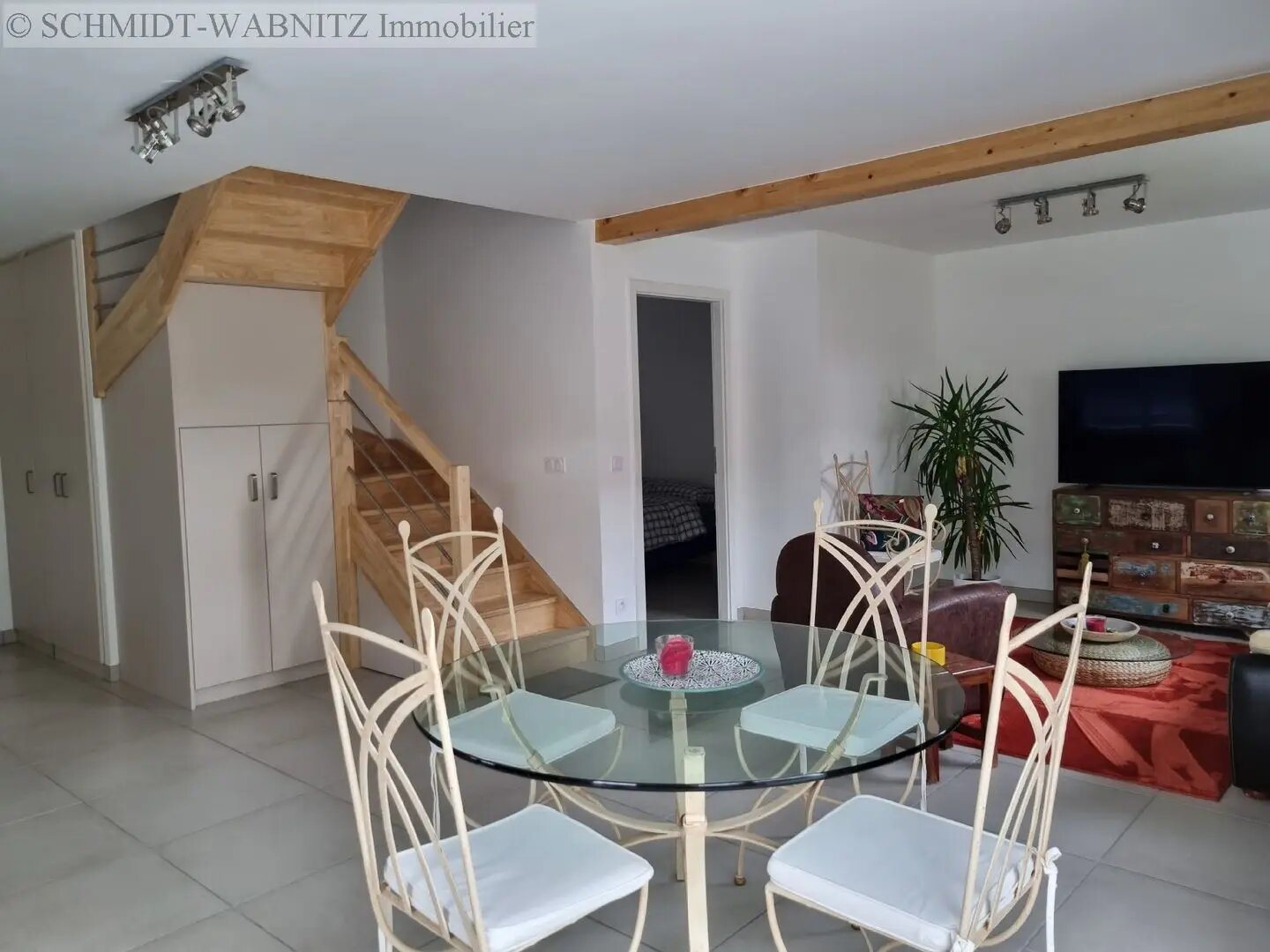 Maison à louer, 101m², Loisin