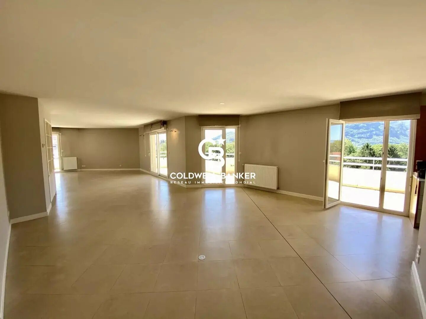 Appartement à louer, 177m², Annemasse
