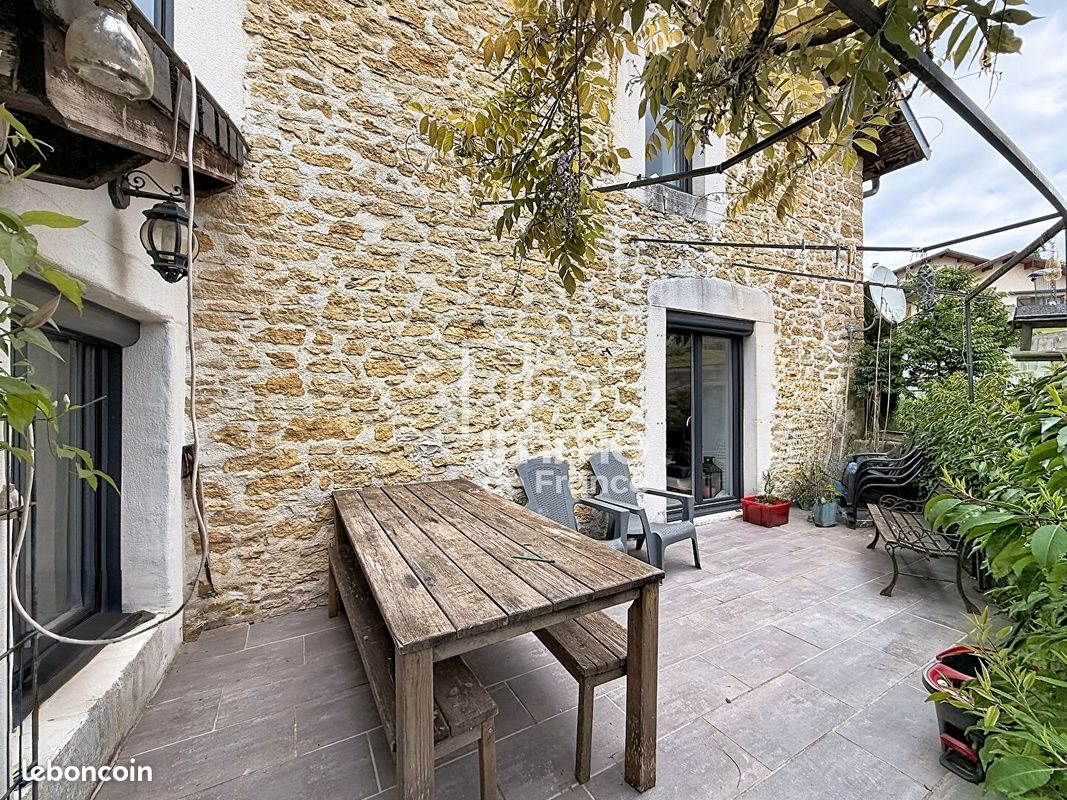 Maison à vendre, 163m², Oyonnax